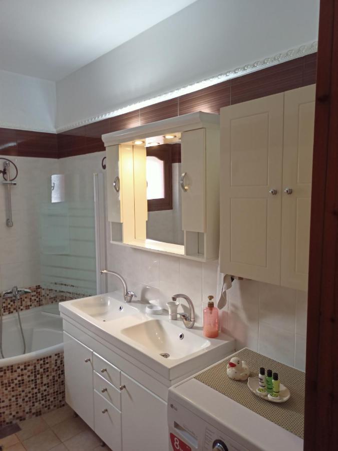 Green Apartment Argostolion Dış mekan fotoğraf
